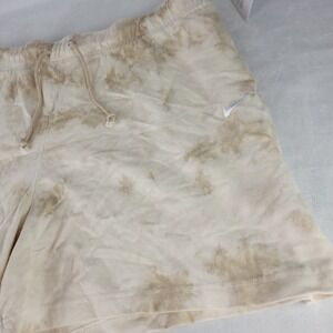 Nike Fleece Mid Rise Shorts 5" Women's Size XXL DM6712-126 Loose Fit Tie Dye
